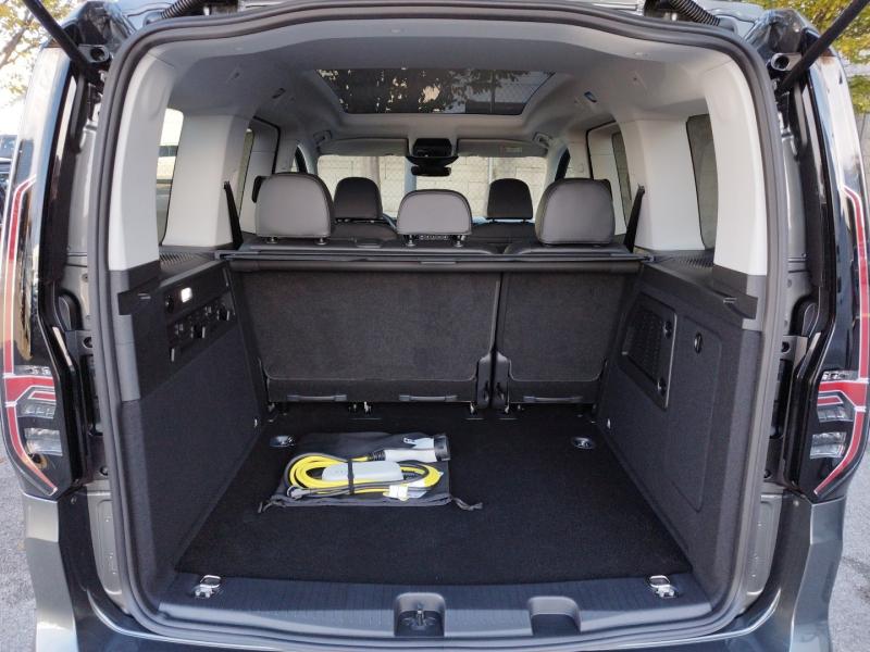 VW Caddy Dark Label eHybrid 110 kW