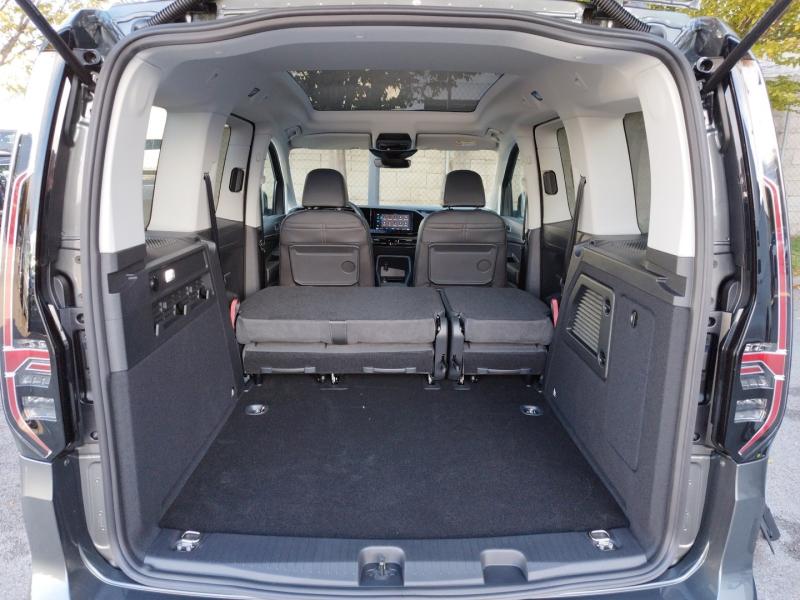 VW Caddy Dark Label eHybrid 110 kW