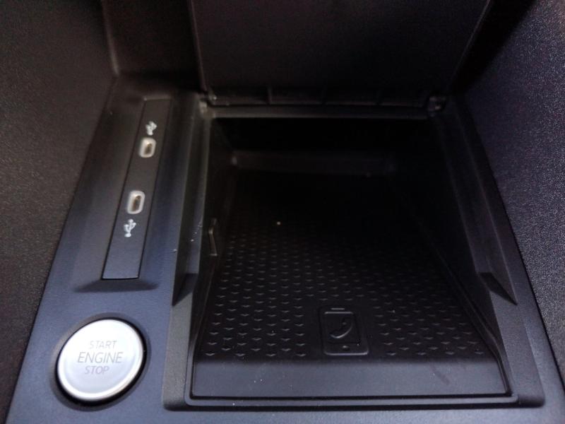 VW Caddy Dark Label eHybrid 110 kW