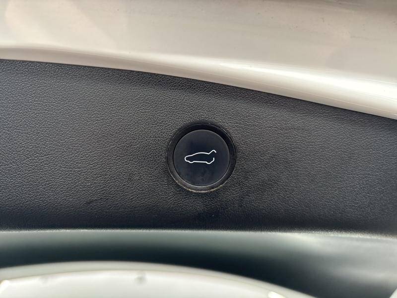 Tesla Model 3 Basis RWD