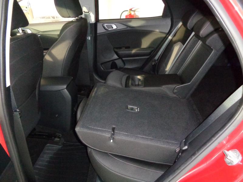 KIA XCEED/SIL./1.0 TGDI/MT6/120PS