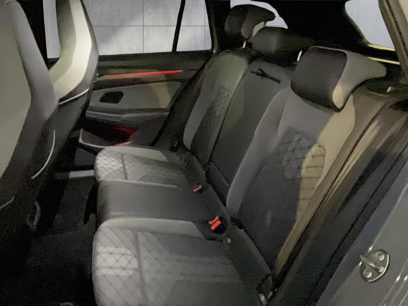 VW Golf Variant R-Line TSI