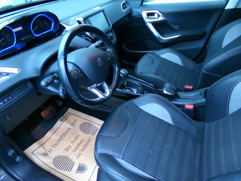 Peugeot 2008 1.2 PureTech 110PS  Aut.