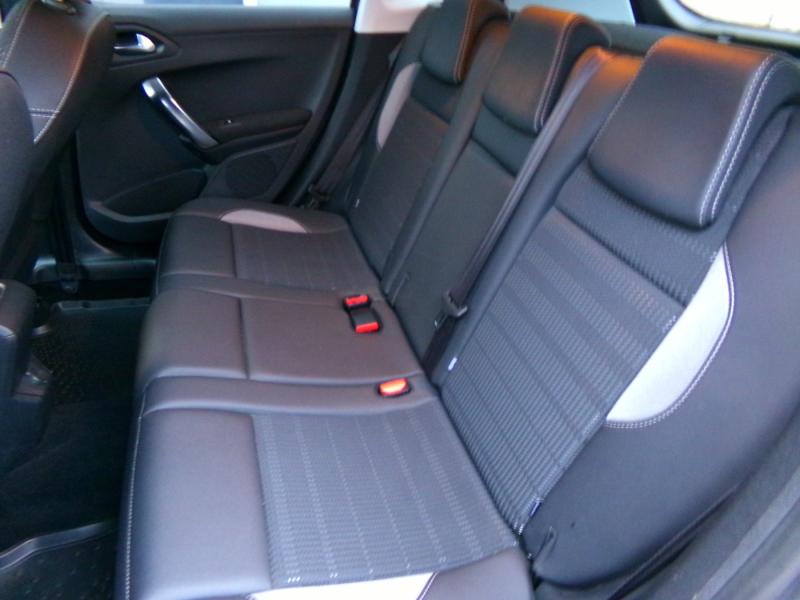 Peugeot 2008 1.2 PureTech 110PS  Aut.