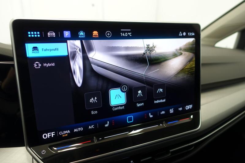 VW Golf Rabbit eHybrid DSG 150 kW