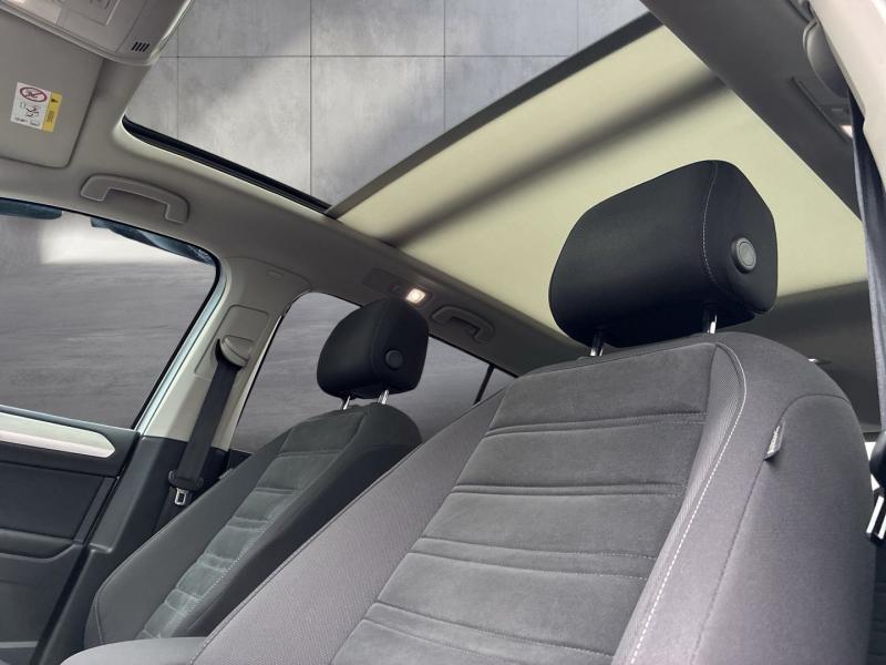 VW Touran Sky TDI SCR DSG 5-Sitzer