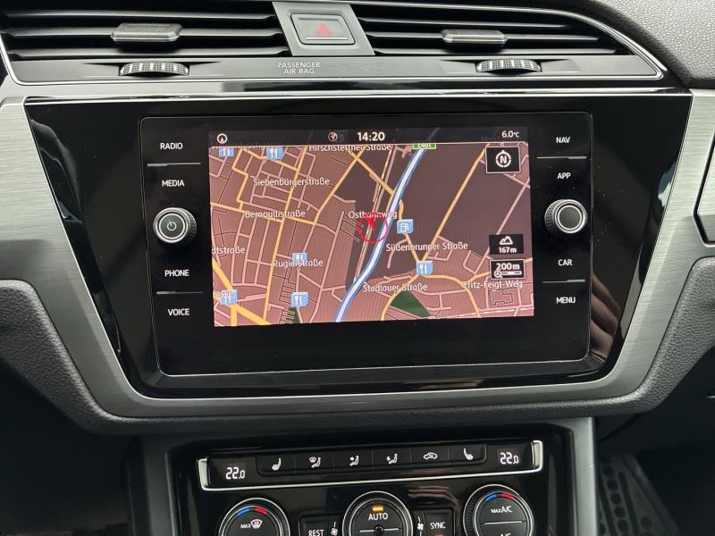 VW Touran Sky TDI SCR DSG 5-Sitzer