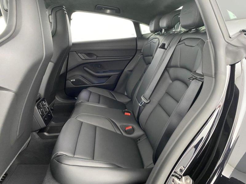 Porsche Taycan Turbo