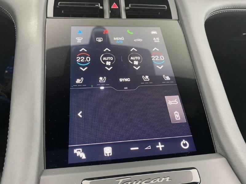 Porsche Taycan Turbo