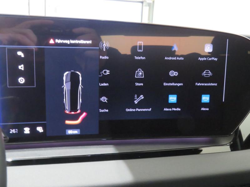 Audi Q6 e-tron quattro business