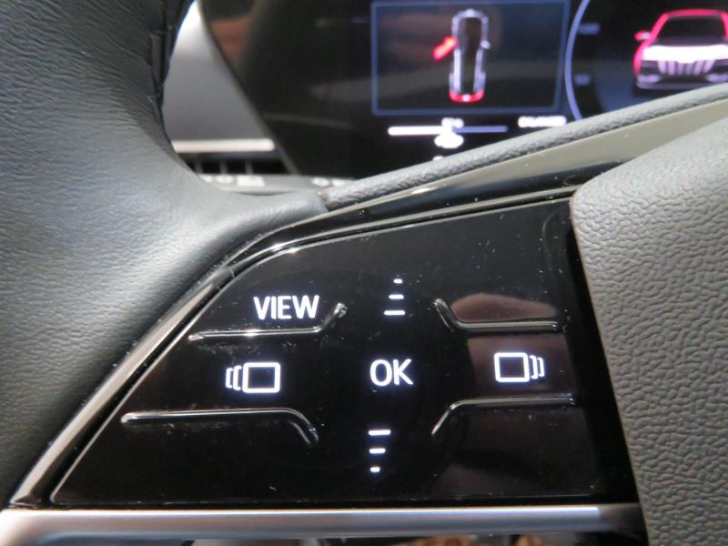 Audi Q6 e-tron quattro business