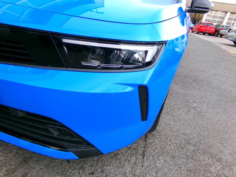 Opel ASTRA  ST  1.2 145PS