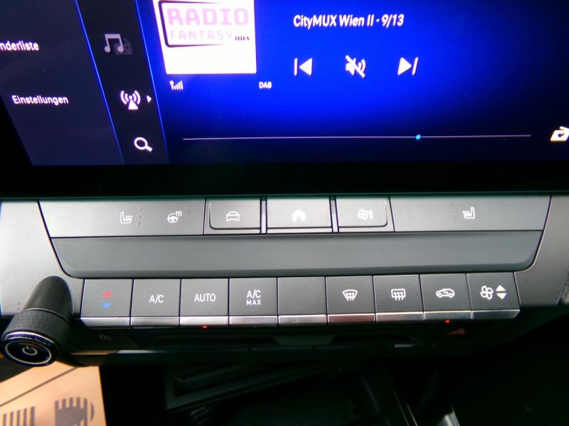 Opel ASTRA  ST  1.2 145PS