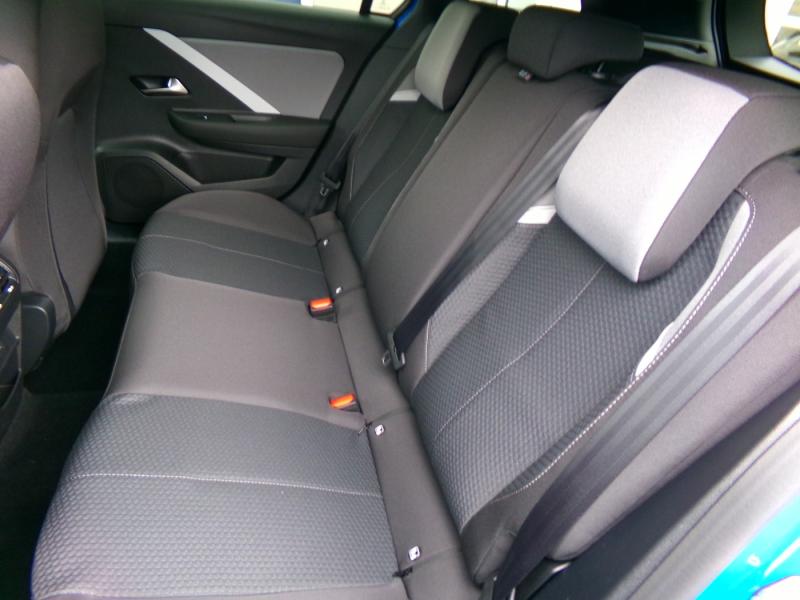 Opel ASTRA  ST  1.2 145PS