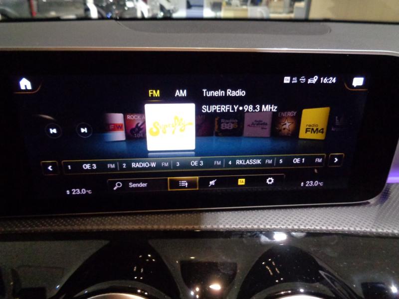 MERCEDES-BENZ A 35 AMG Limousine 4MATIC Aut.