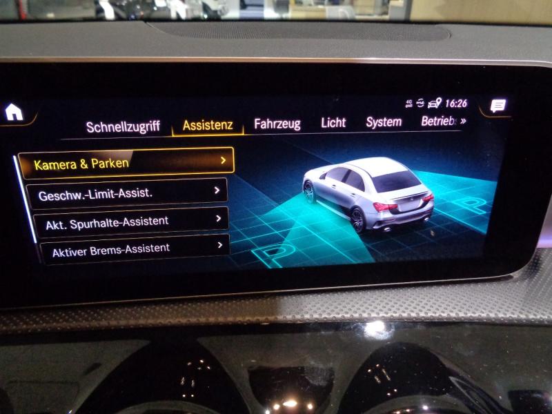 MERCEDES-BENZ A 35 AMG Limousine 4MATIC Aut.