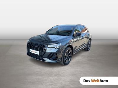 Audi Q3 35 TFSI admired