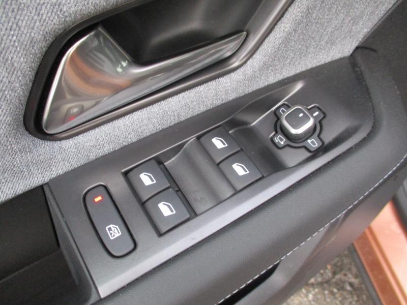 Opel Grandland ED 1.2 DKG 145PS