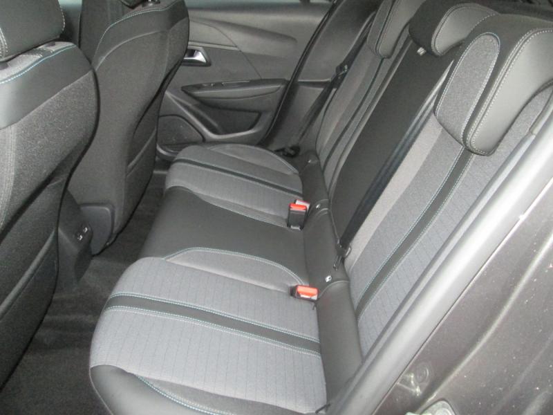 Peugeot 208 Allure PureTech 100 S&S EA