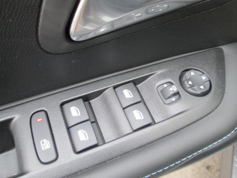 Peugeot 208 Allure PureTech 100 S&S EA