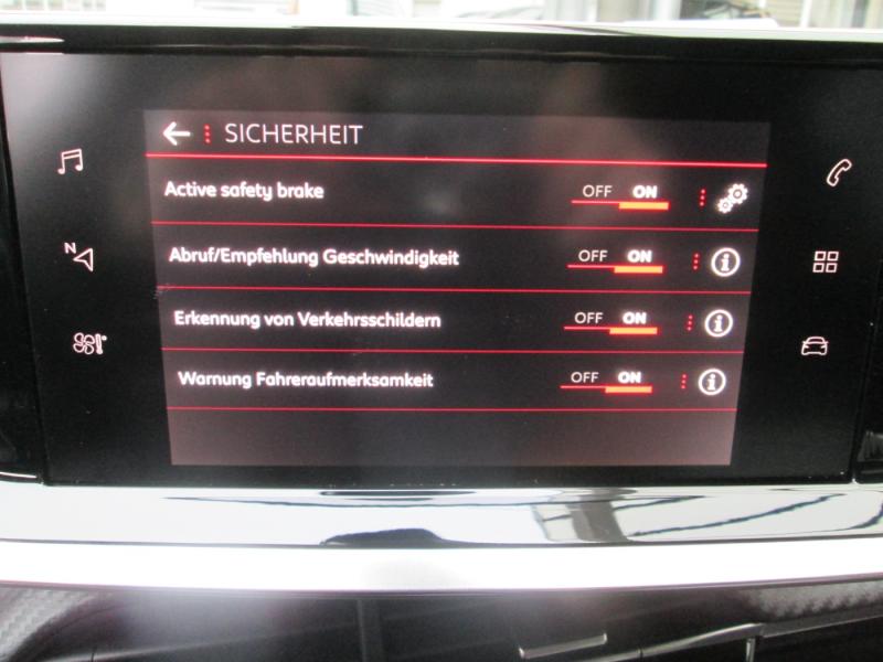 Peugeot 208 Allure PureTech 100 S&S EA