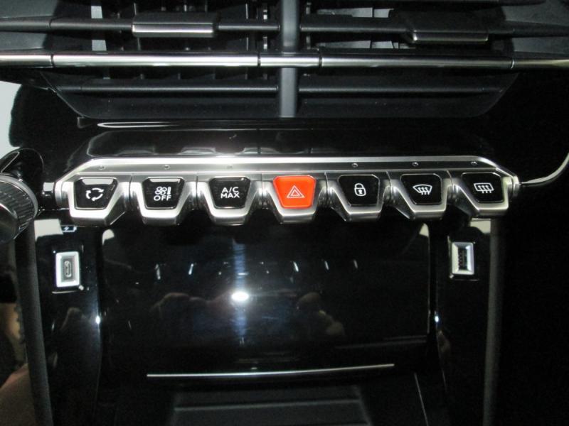 Peugeot 208 Allure PureTech 100 S&S EA