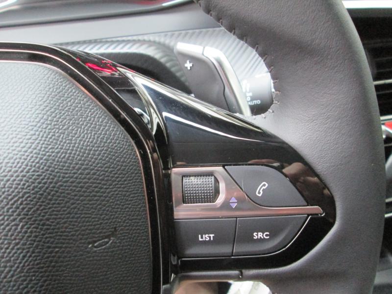 Peugeot 208 Allure PureTech 100 S&S EA