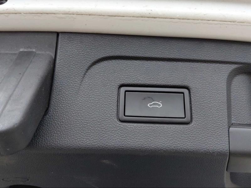 VW Touran Highline TDI SCR DSG