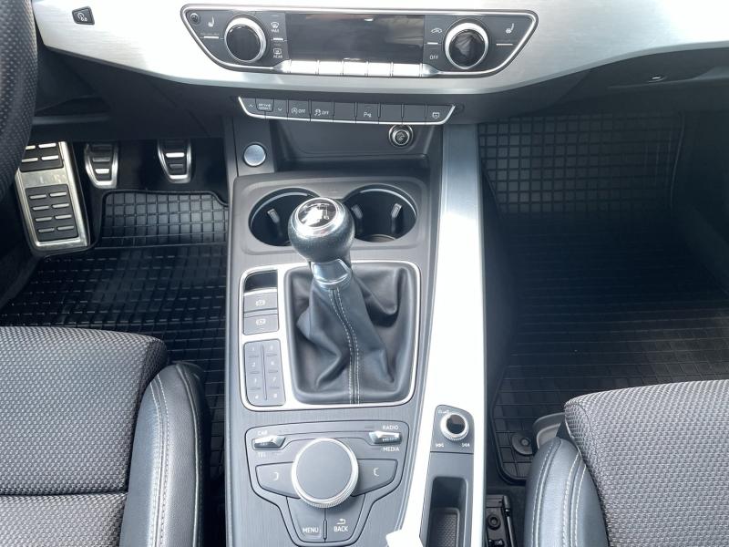 Audi A4 Limousine 2.0 TDI Sport