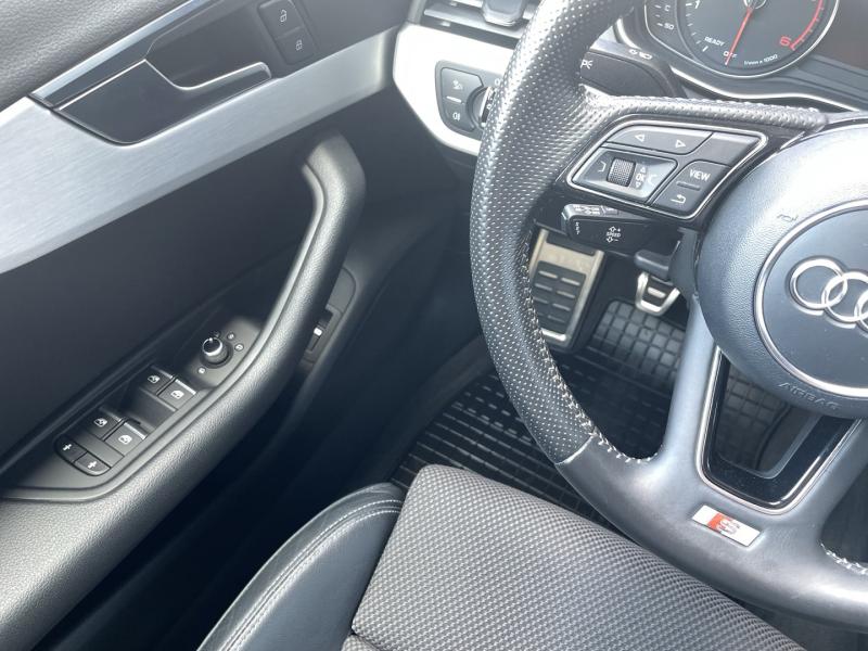 Audi A4 Limousine 2.0 TDI Sport