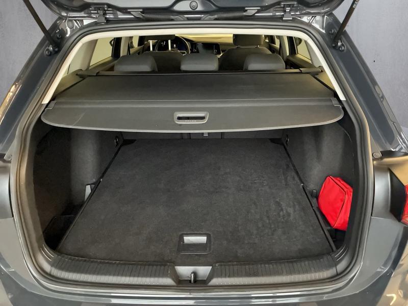 VW Golf Variant Life TDI