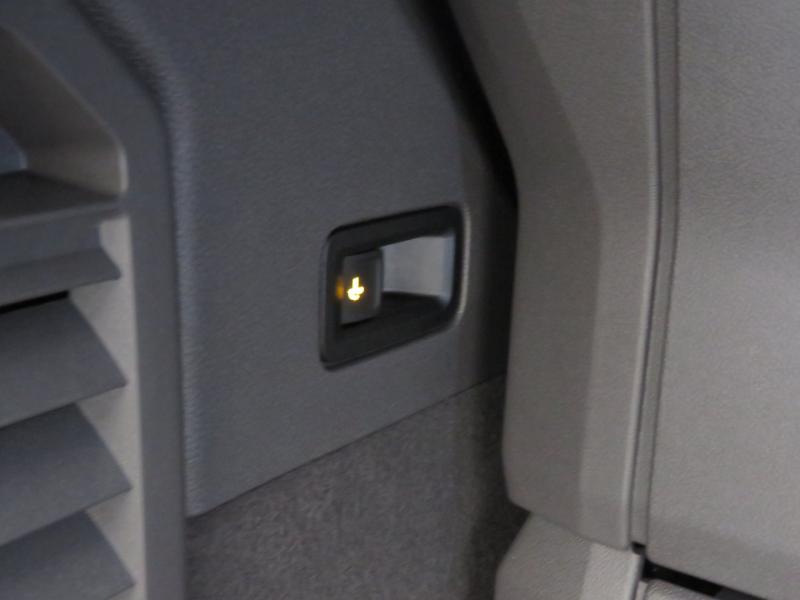 VW Multivan Business eHybrid 180 kW 4MOTION