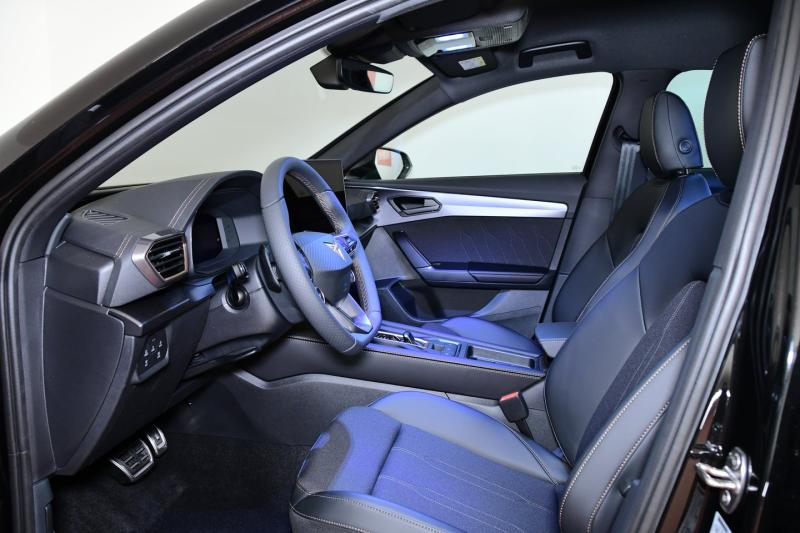 CUPRA Formentor e-HYBRID 204 PS DSG BlackEdit.