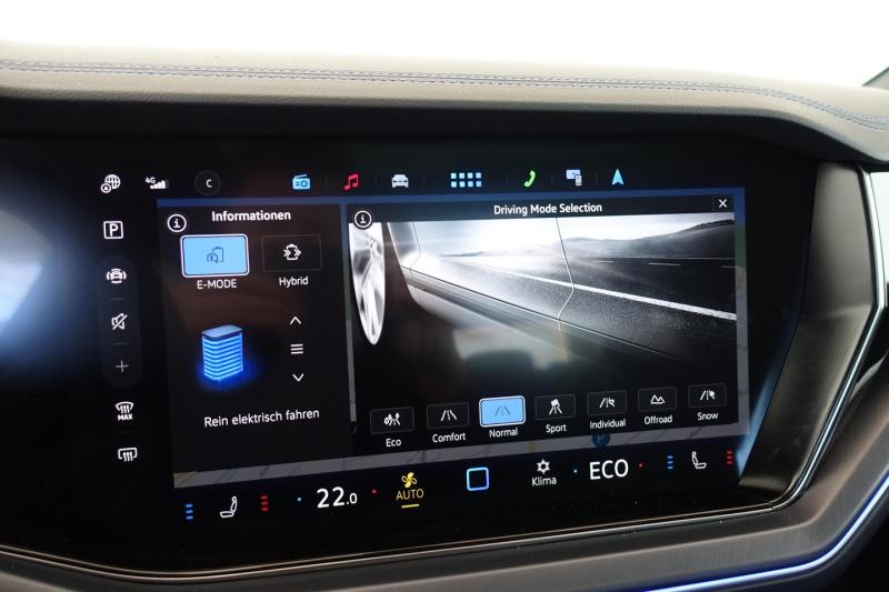 VW Touareg R eHybrid TSI 4MOTION