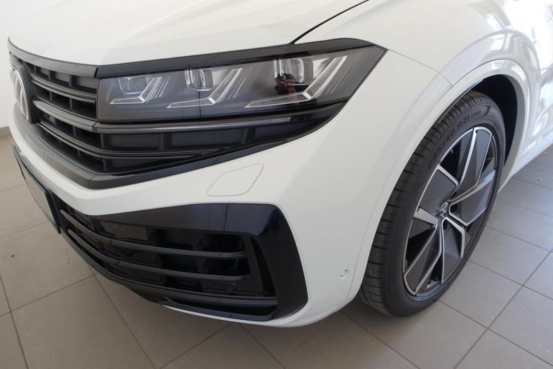 VW Touareg R eHybrid TSI 4MOTION