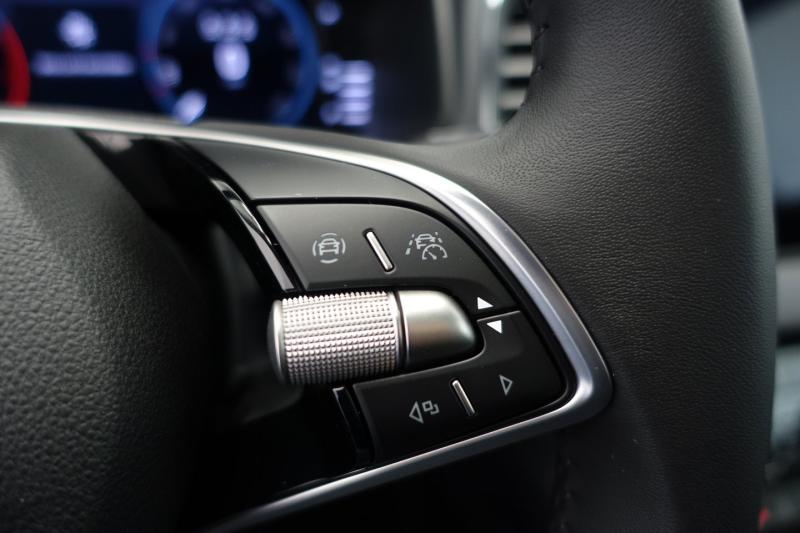 Škoda Karoq Selection TSI