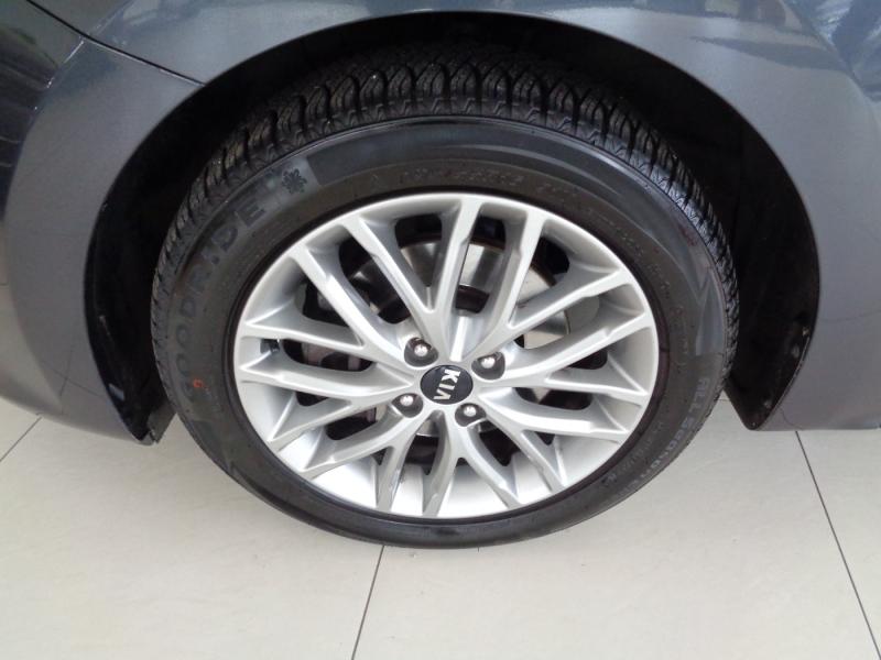 KIA RIO SILBER 1.25 MPI MT5 84 ISG