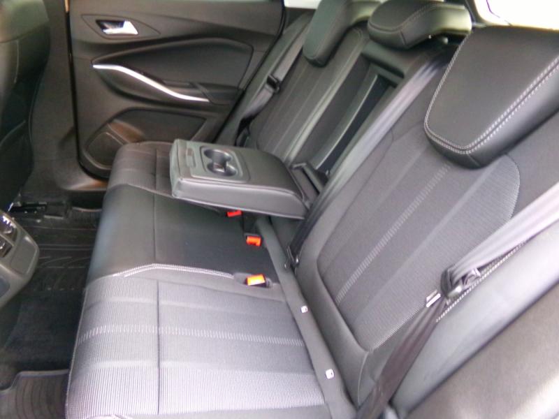 Opel GRANDLAND GS PHEV AT8 180PS