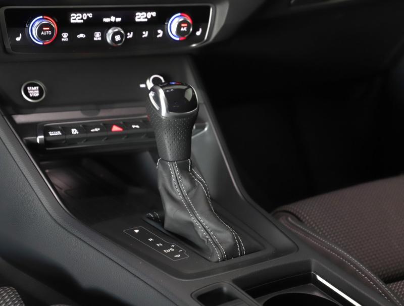 Audi Q3 e-tron 45 TFSI e S line exterieur