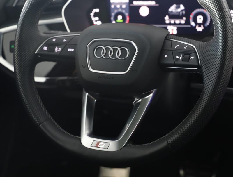 Audi Q3 e-tron 45 TFSI e S line exterieur