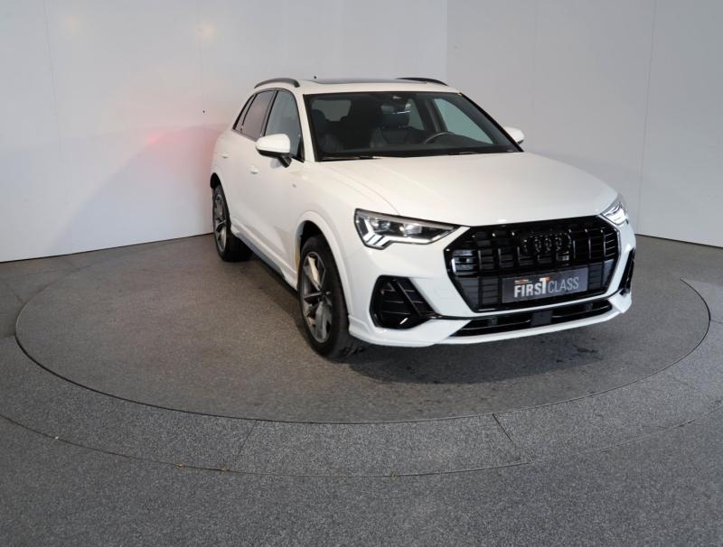 Audi Q3 e-tron 45 TFSI e S line exterieur