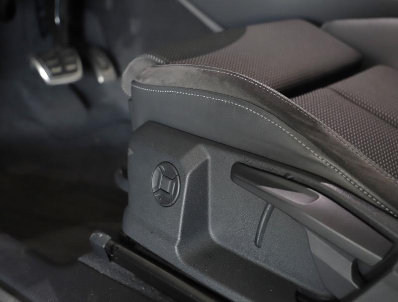 Audi Q3 e-tron 45 TFSI e S line exterieur