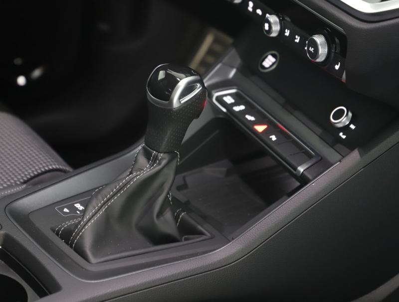 Audi Q3 e-tron 45 TFSI e S line exterieur