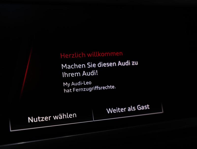 Audi Q3 e-tron 45 TFSI e S line exterieur