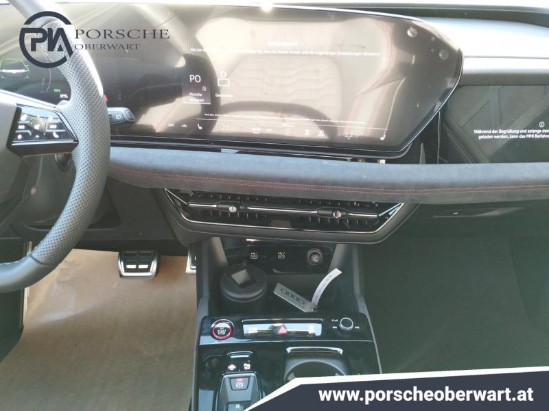 Audi S6 Avant e-tron