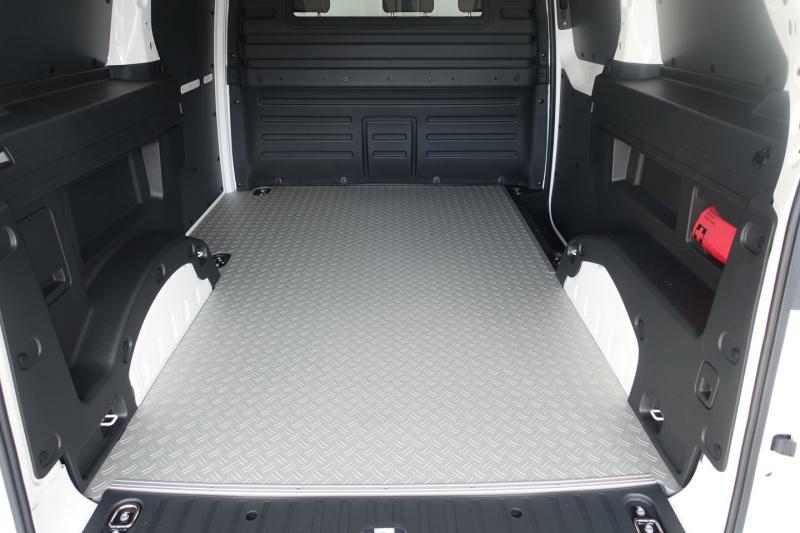 VW ID. Buzz Cargo Pro 210 kW