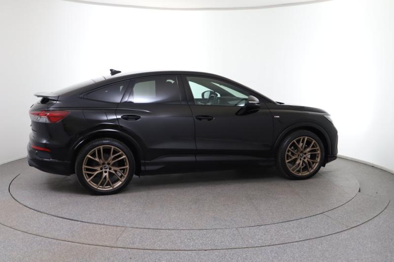 Audi Q4 Sportback 55 e-tron quattro business