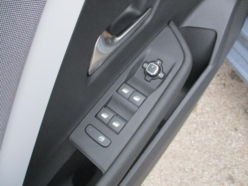 Opel ASTRA L 5T BED 1.2 130P