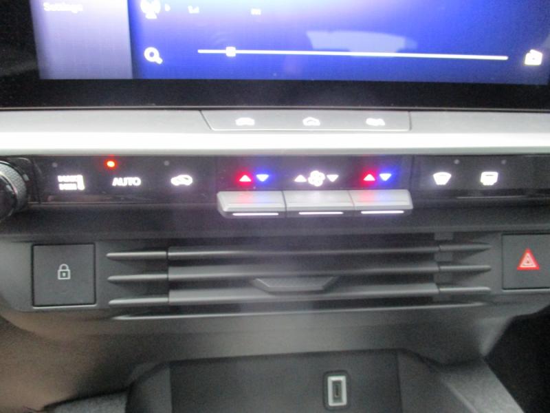 Opel GRANDLAND BED 1.2 DKG 145PS