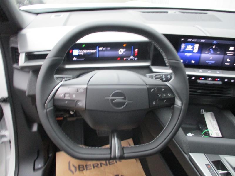 Opel GRANDLAND BED 1.2 DKG 145PS